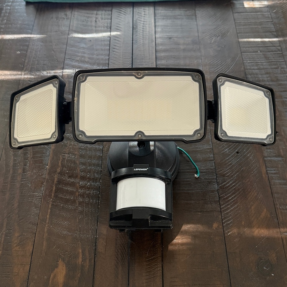 Lepower LED Motion Sensor Security Light